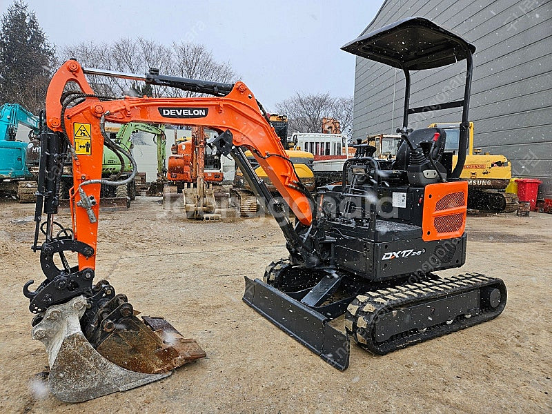 두산 DX17Z 7 2019년식 트랙신품 버켓3종 1.7톤급 미니 중고굴삭기 미니017--0